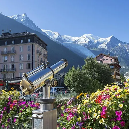 Let Us Discover Chamonix, A Winter Which Keeps On Fascinating Visitors ! * Chamonix