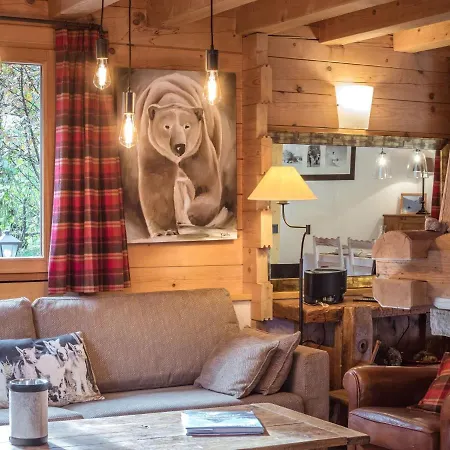 Let Us Discover Chamonix, A Winter Which Keeps On Fascinating Visitors ! Domek alpejski Chamonix
