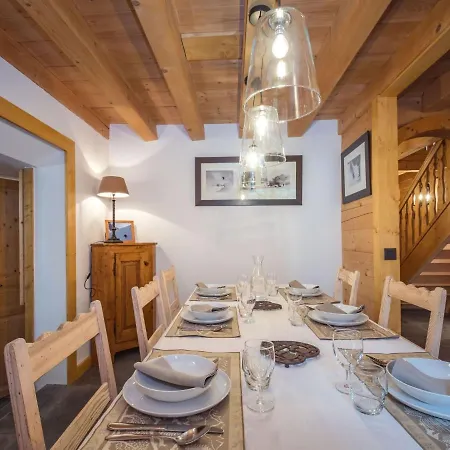 Domek alpejski Let Us Discover Chamonix, A Winter Which Keeps On Fascinating Visitors !